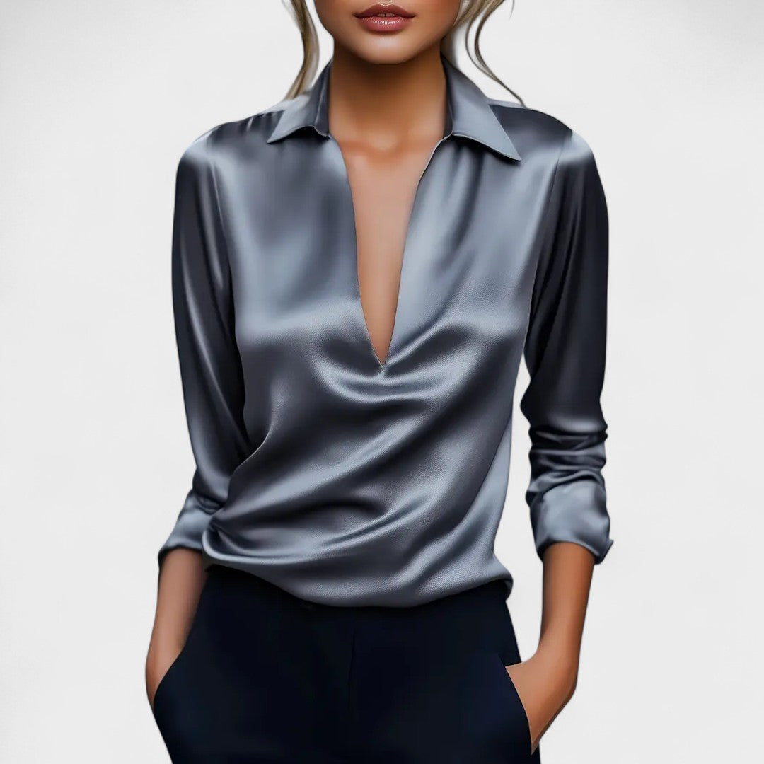 Nádia | Premium blouse with V-neck