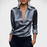 Nádia | Premium blouse with V-neck