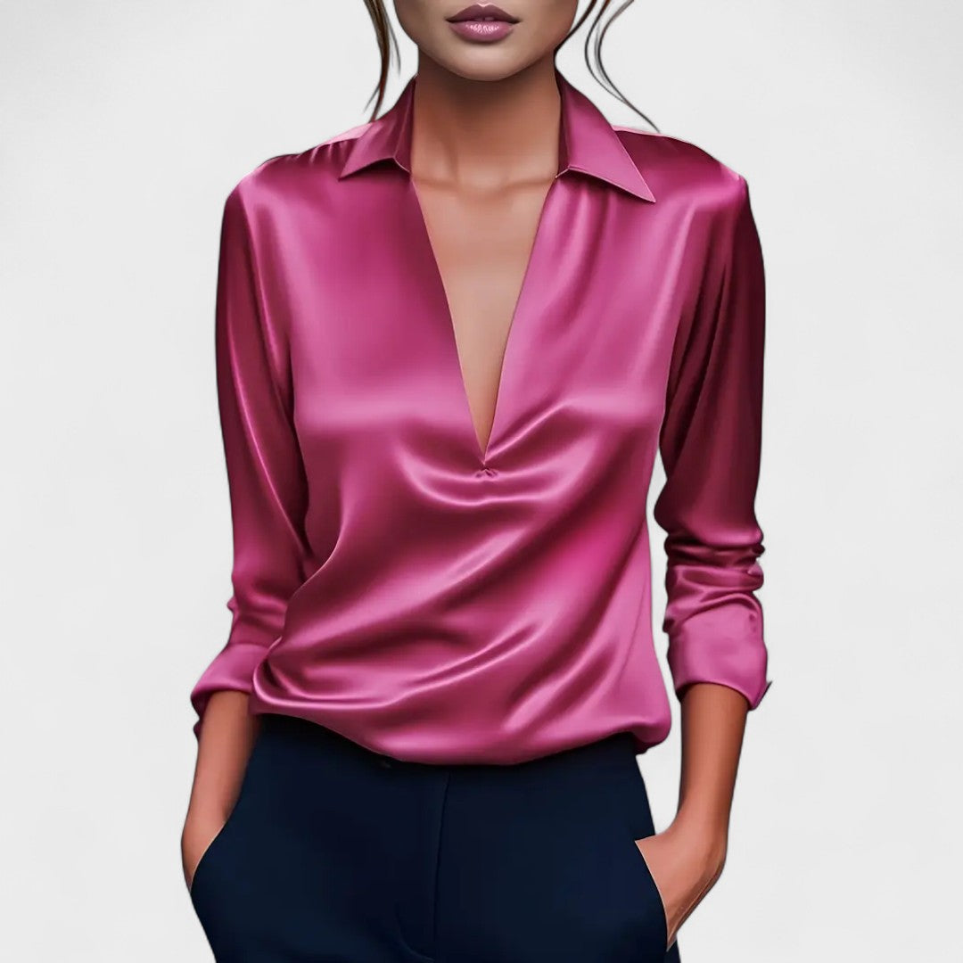 Nádia | Premium blouse with V-neck
